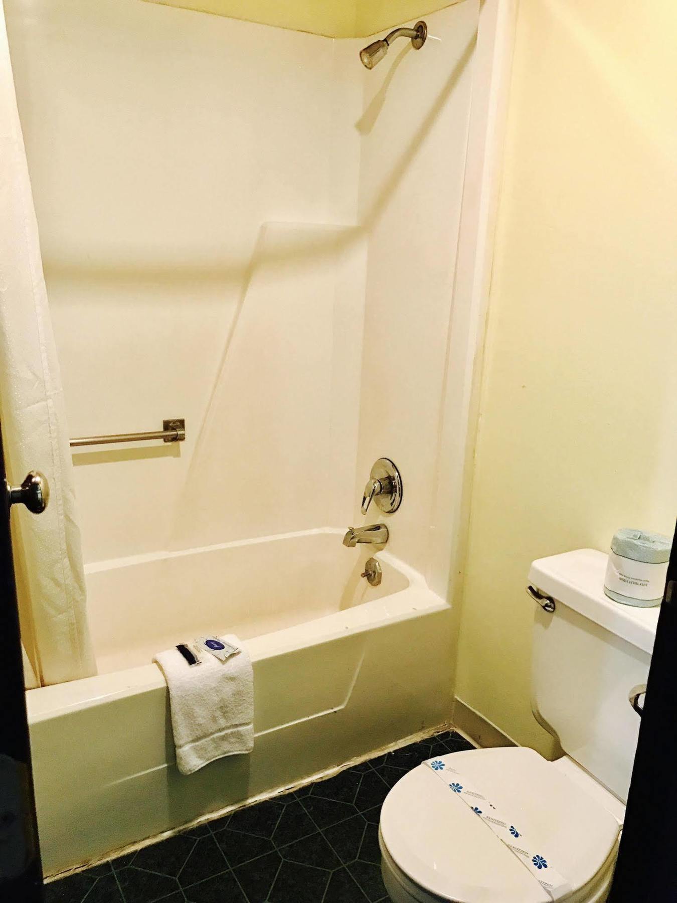 Greystone Motel Hillsboro Buitenkant foto